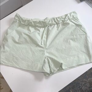 lululemon Cinchable Waist Highrise Woven Shorts